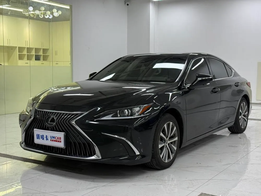 Lexus ES, 2020