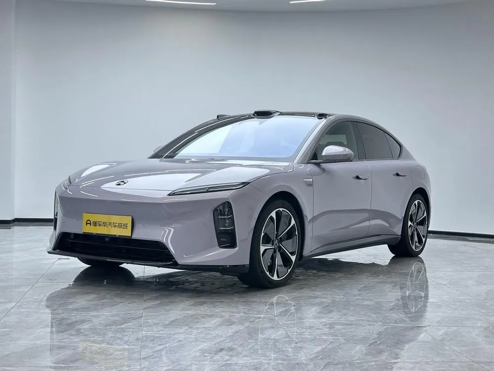 NIO ET5, 2025