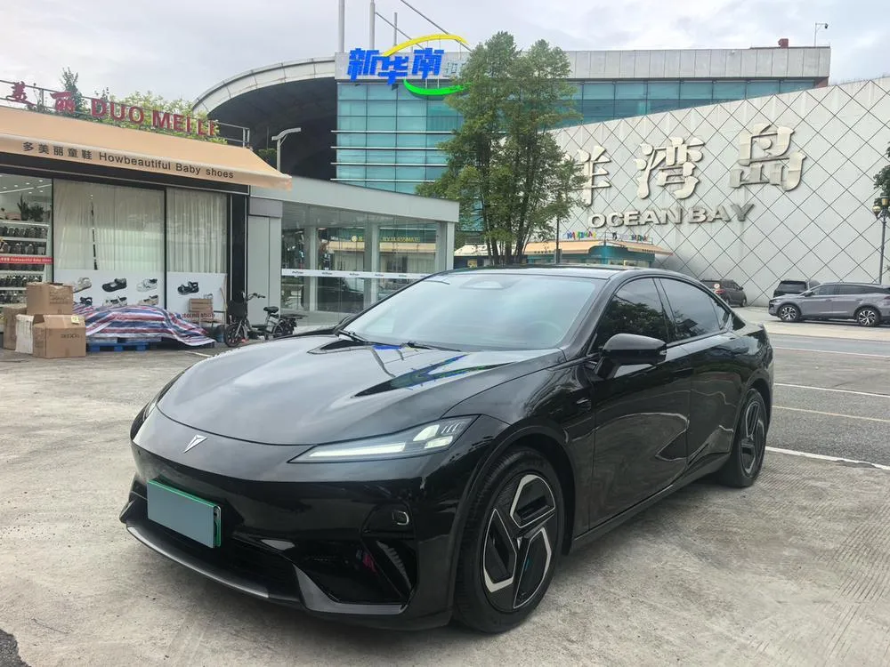 Deepal L07, 2025