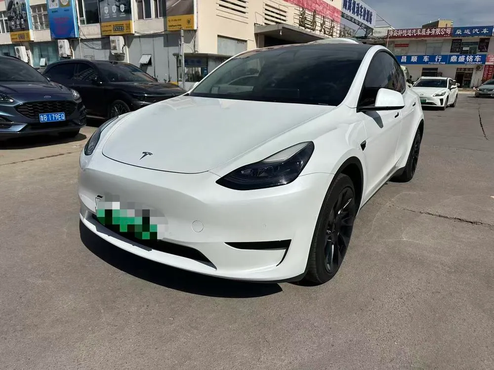 Tesla Model Y, 2023