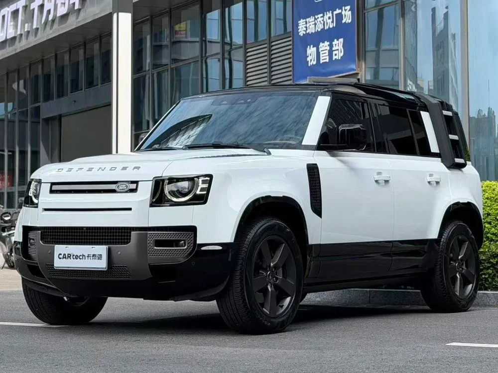 Land Rover Defender, 2024