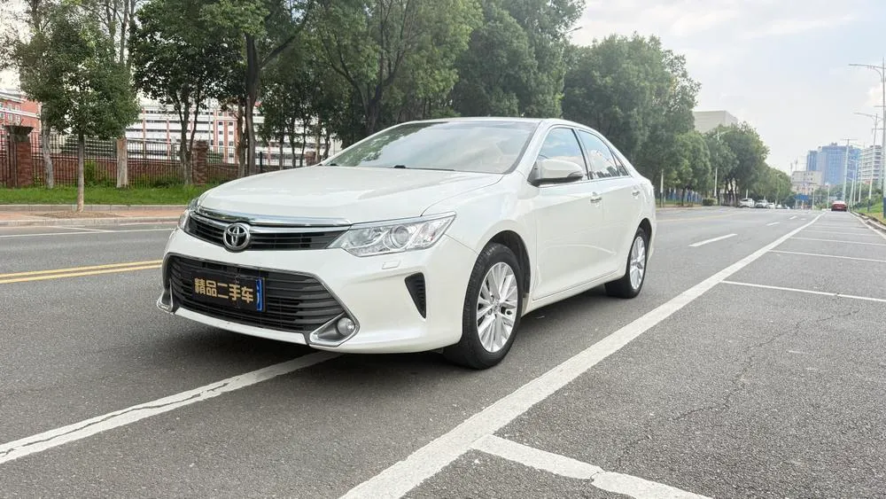Toyota Camry, 2016