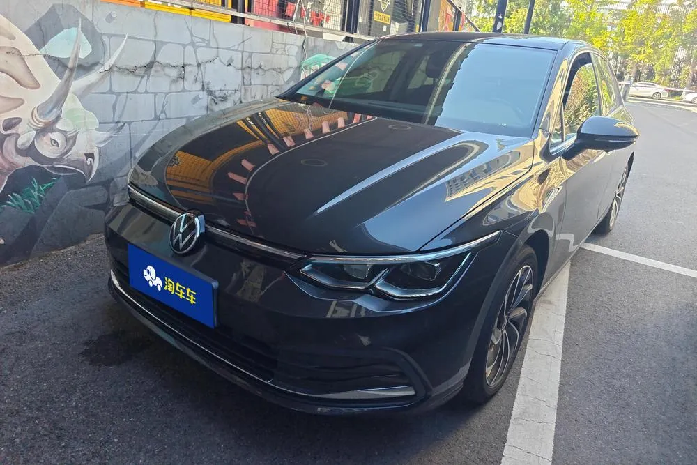Volkswagen Golf, 2021