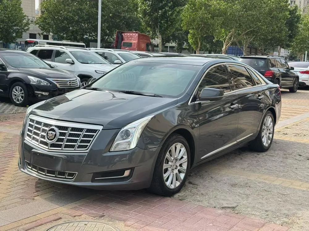 Cadillac XTS, 2013