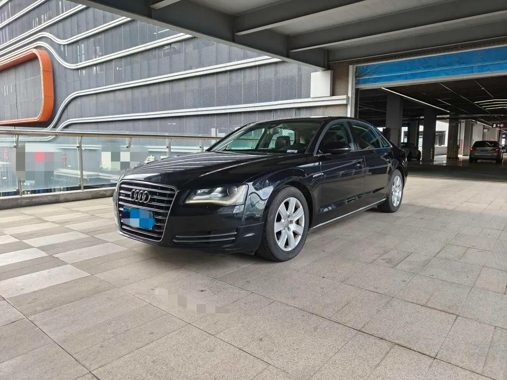 Audi A8, 2011