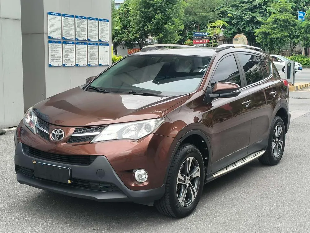 Toyota RAV4, 2015