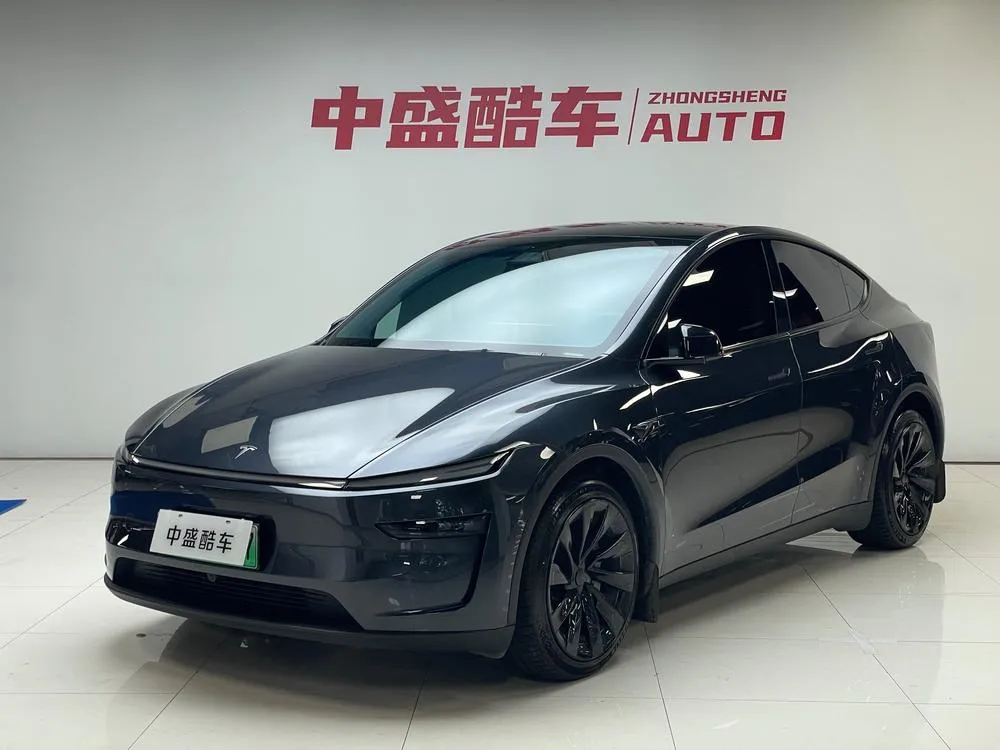 Tesla Model Y L, 2025