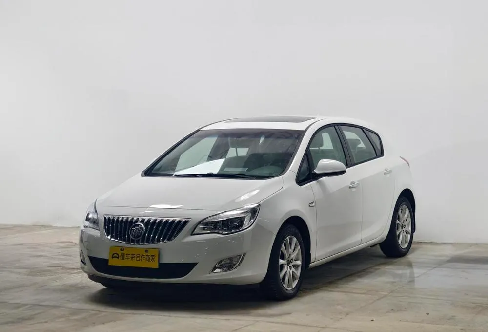 Buick Excelle, 2012