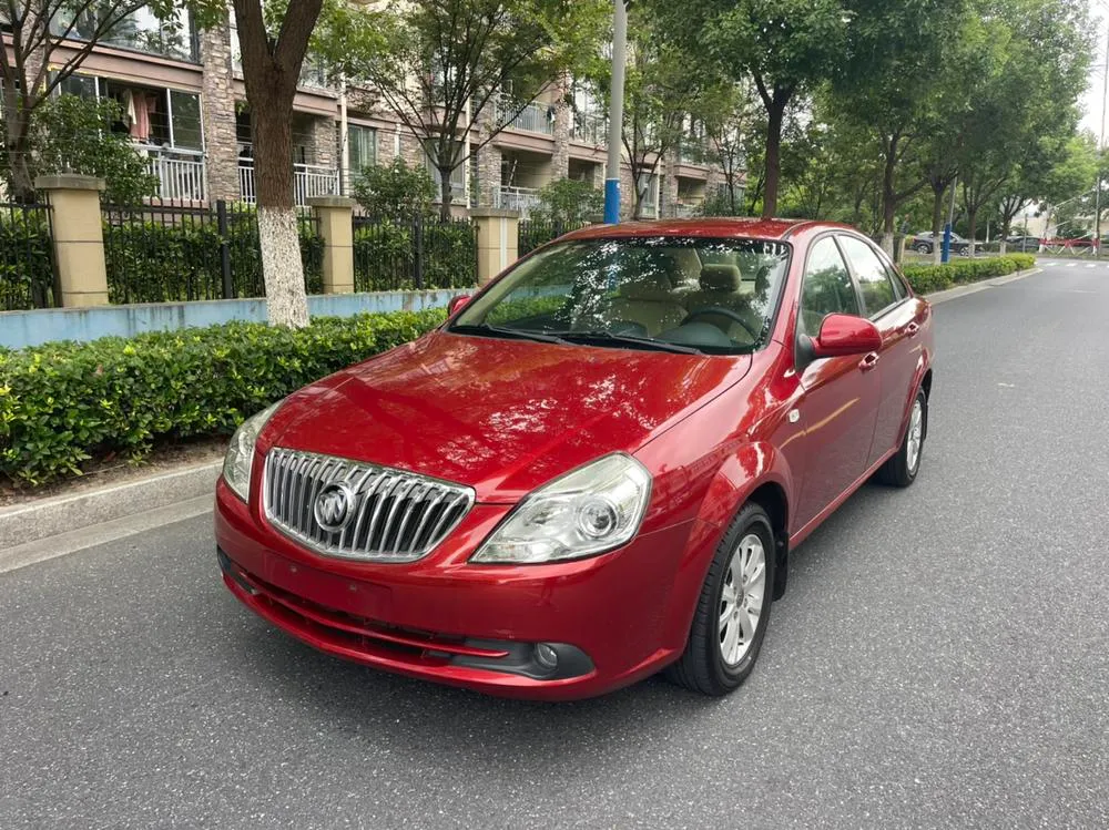 Buick Excelle, 2013