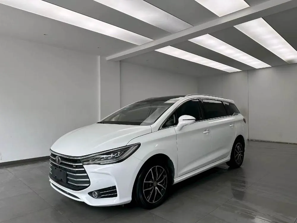 BYD Song MAX, 2017