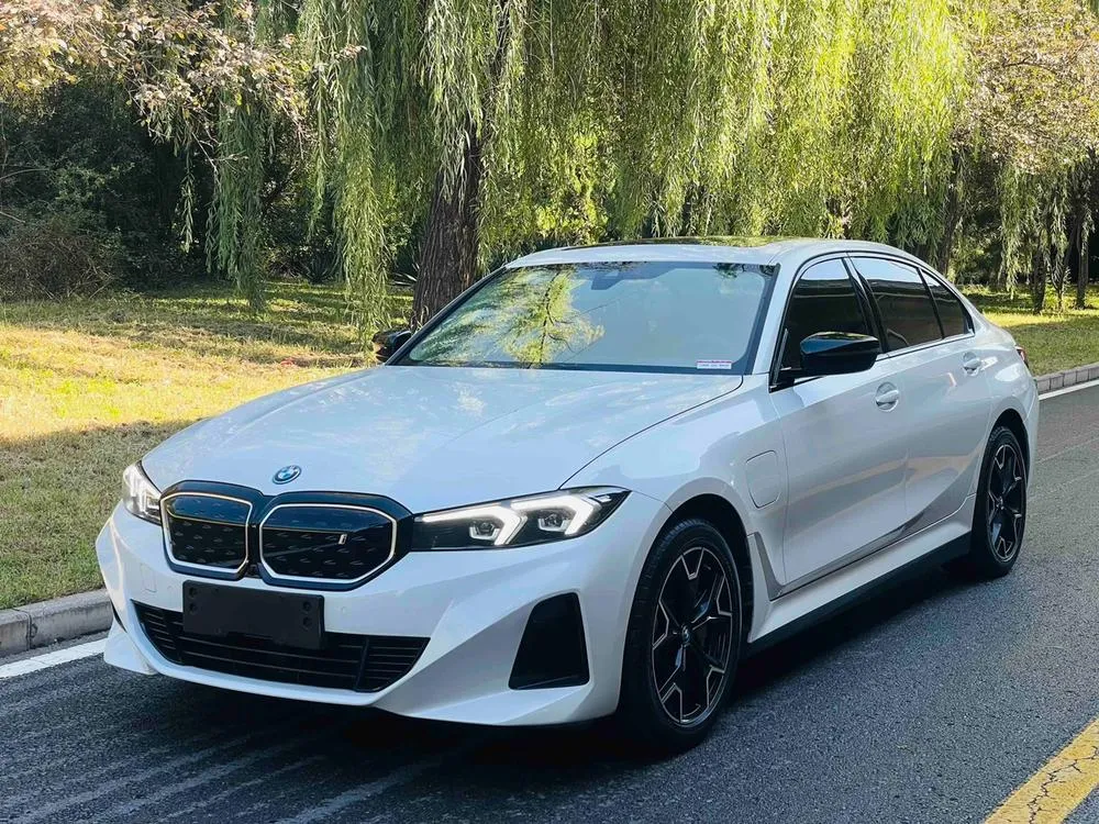 BMW i3, 2023