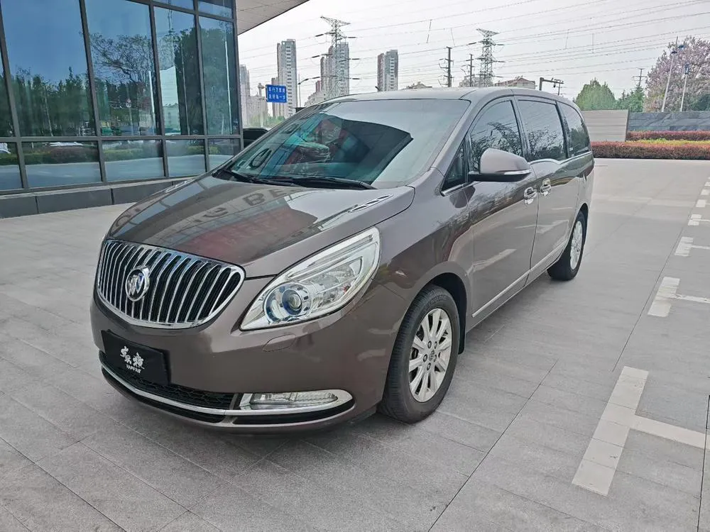 Buick GL8, 2013