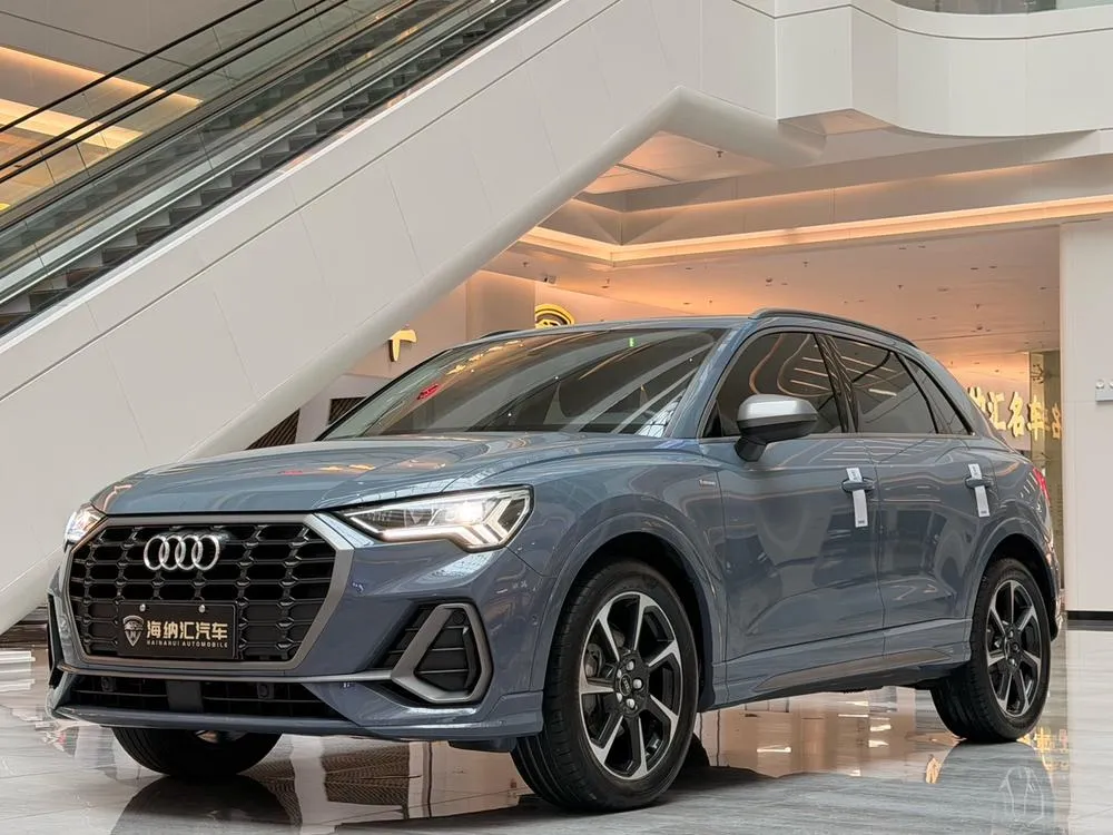 Audi Q3, 2022