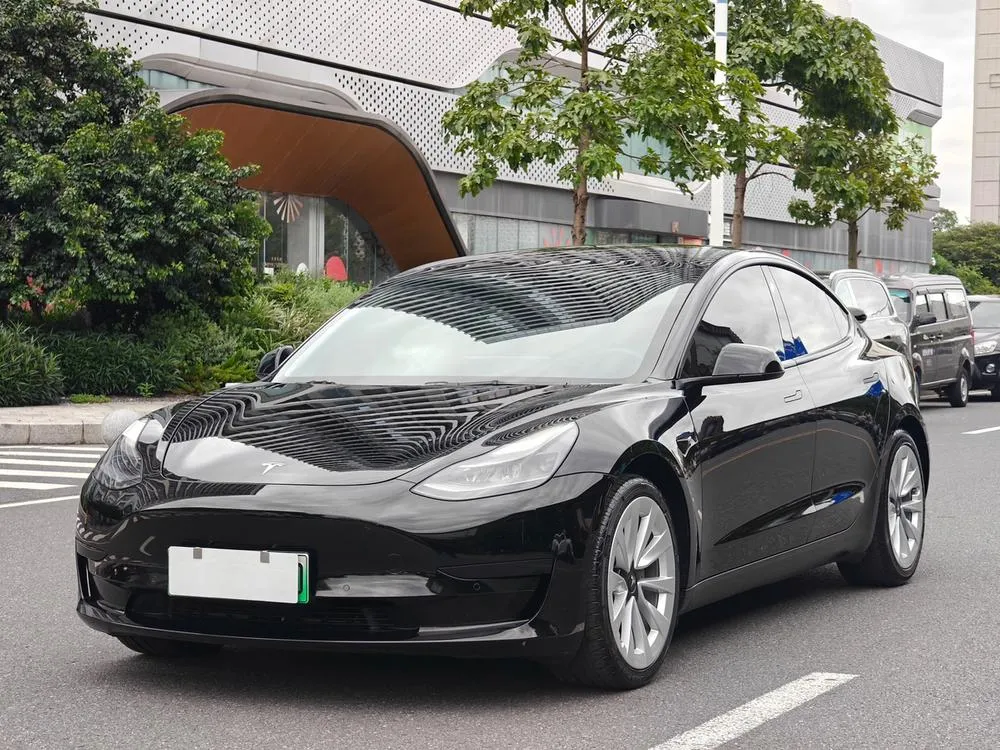 Tesla Model 3, 2021