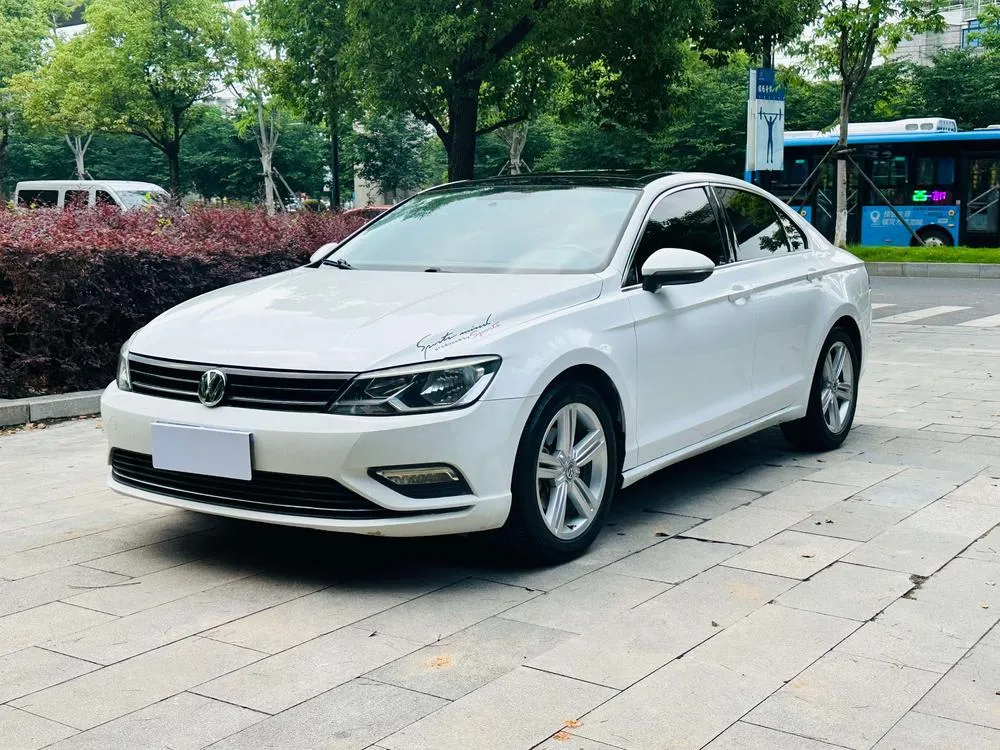 Volkswagen Lamando, 2015