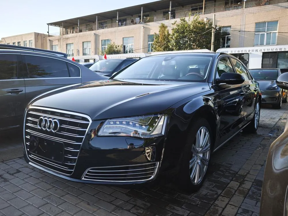 Audi A8, 2013