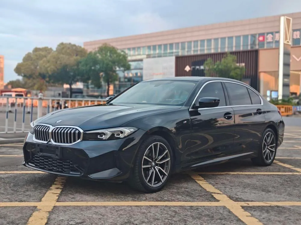 BMW 3-Series, 2023