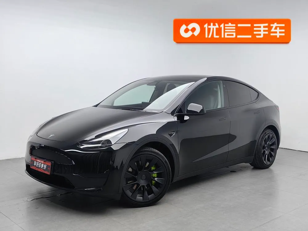 Tesla Model Y, 2022