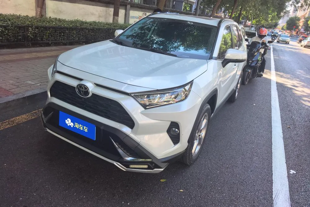 Toyota RAV4, 2021