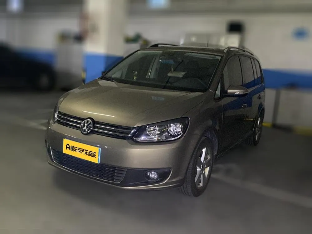 Volkswagen Touran, 2015