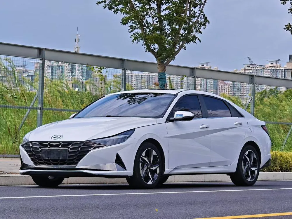 Hyundai Elantra, 2021