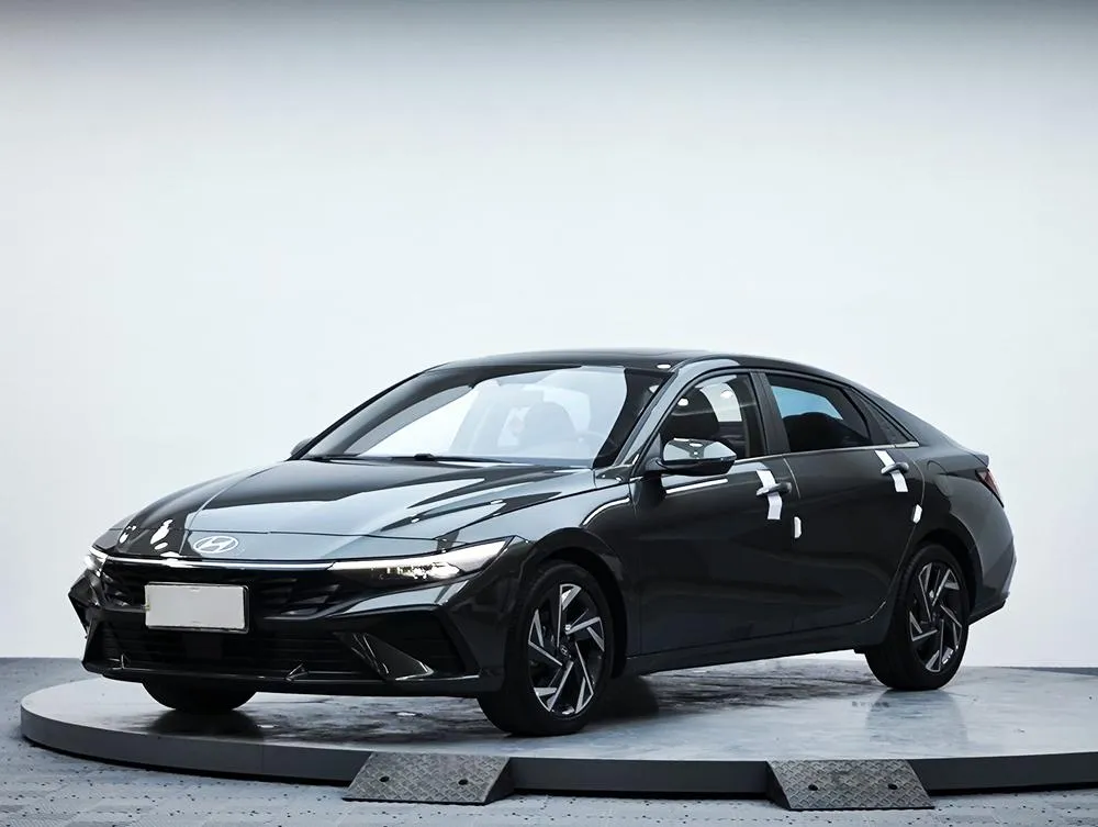 Hyundai Elantra, 2023