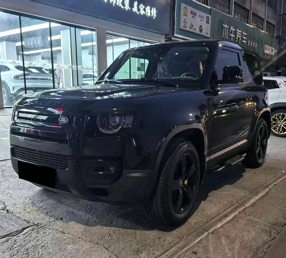 Land Rover Defender, 2024