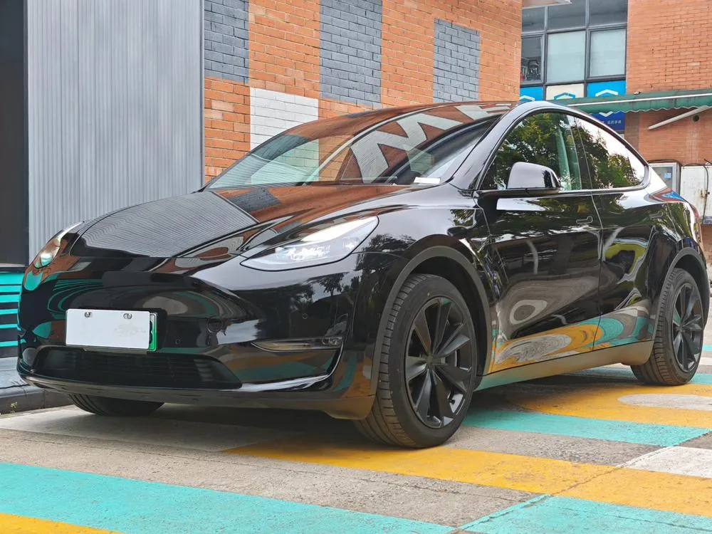 Tesla Model Y, 2022