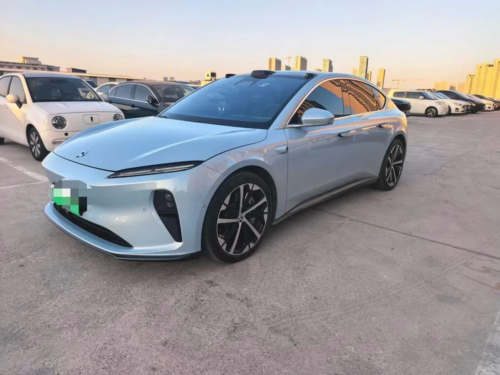 NIO ET5, 2025