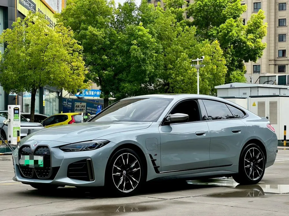 BMW i4, 2022