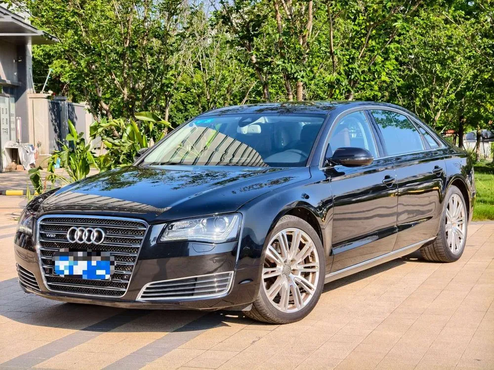 Audi A8, 2012
