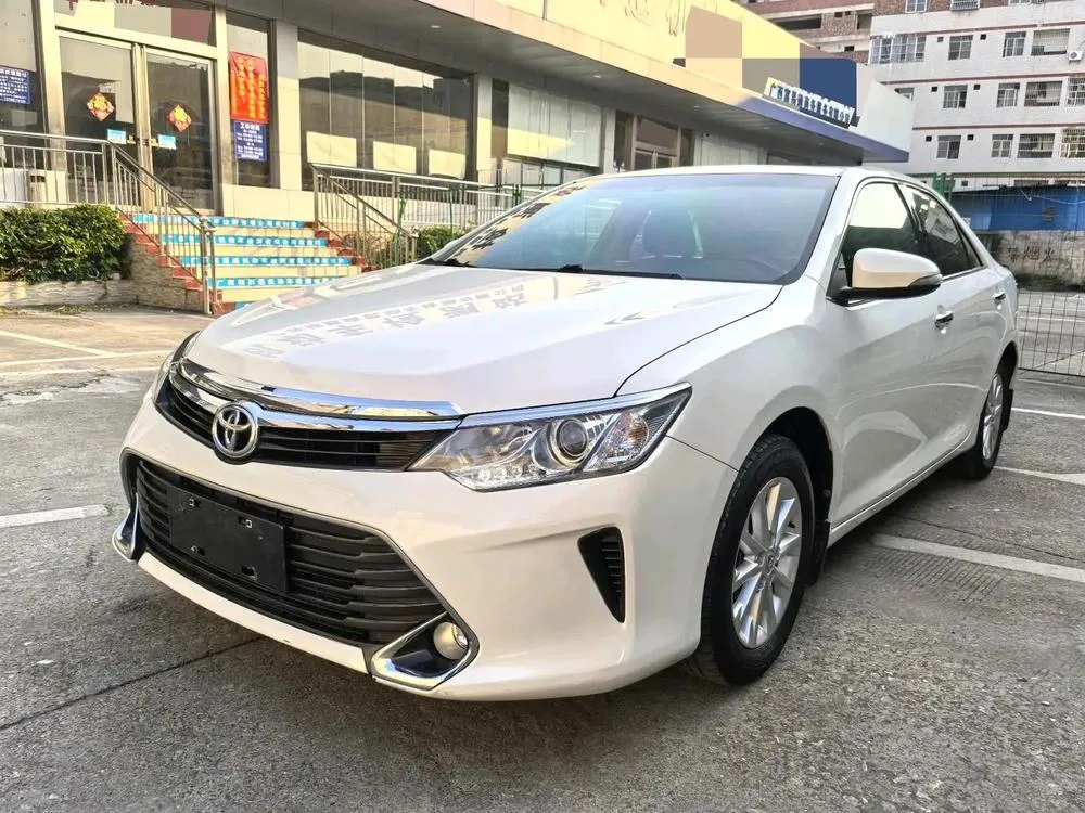 Toyota Camry, 2016