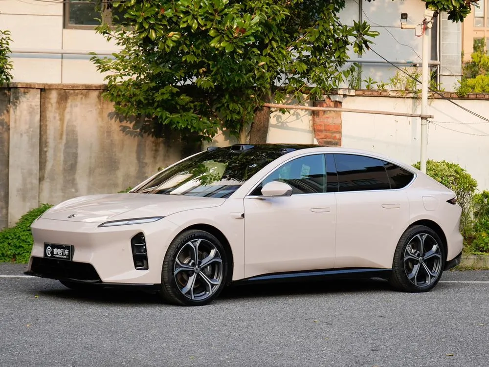 NIO ET5, 2025