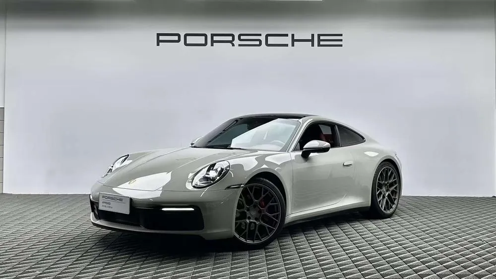 Porsche 911, 2023