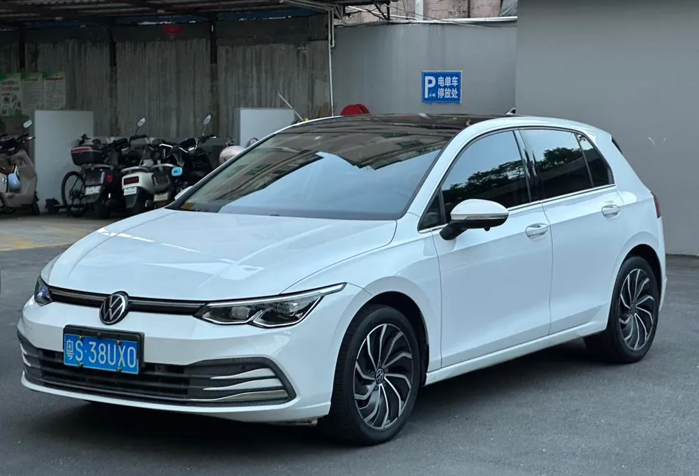 Volkswagen Golf, 2021