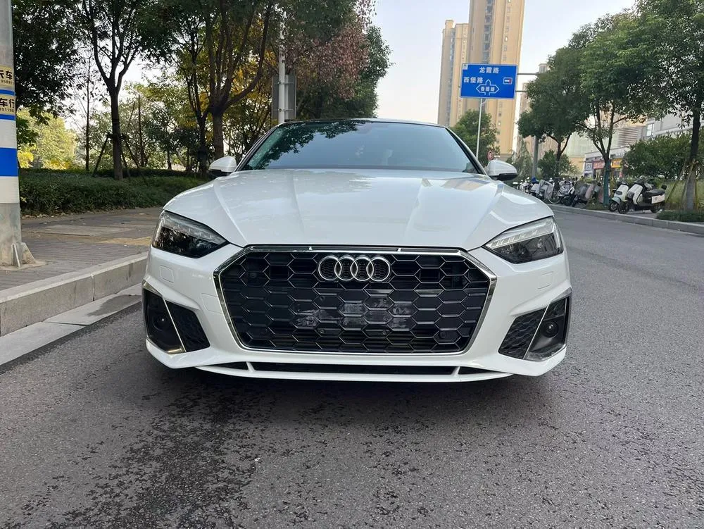 Audi A5 Sportback 40 TFSI Fashion Version, 2023 — фото 1