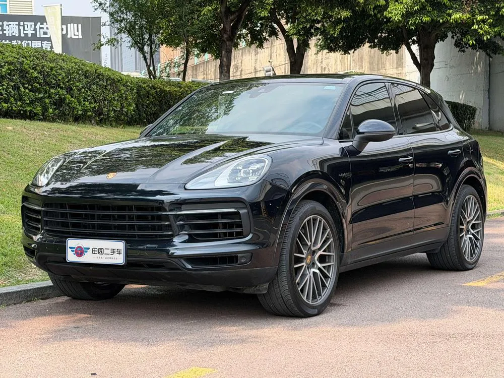Porsche Cayenne E-Hybrid, 2020