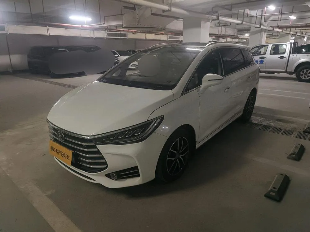 BYD Song MAX, 2017