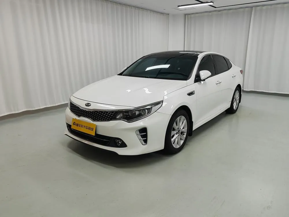 Kia K5, 2016