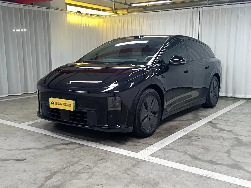 Li Auto Li i6, 2025