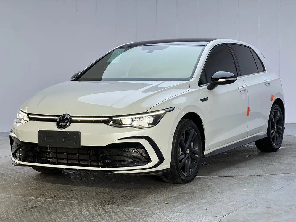 Volkswagen Golf, 2023