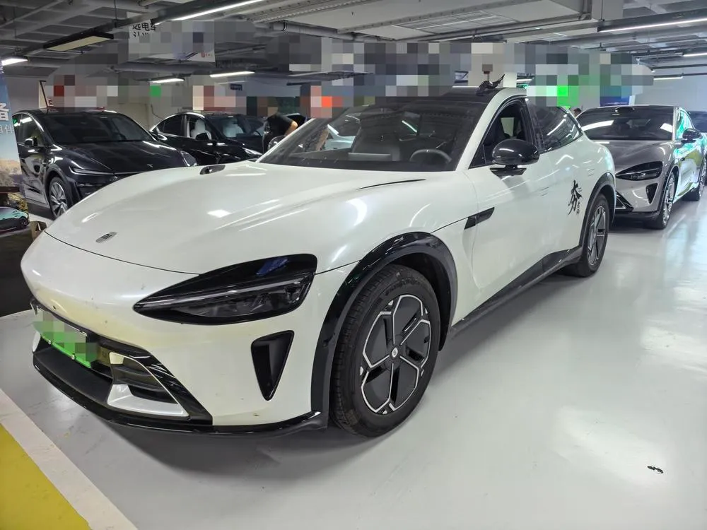 Xiaomi YU7, 2025