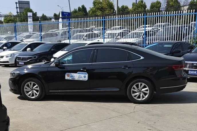Volkswagen Passat, 2024