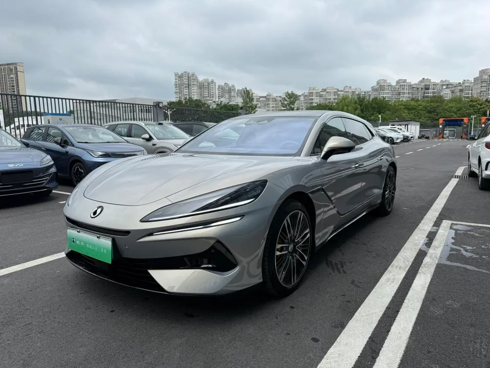 Denza Z9 GT DM, 2024