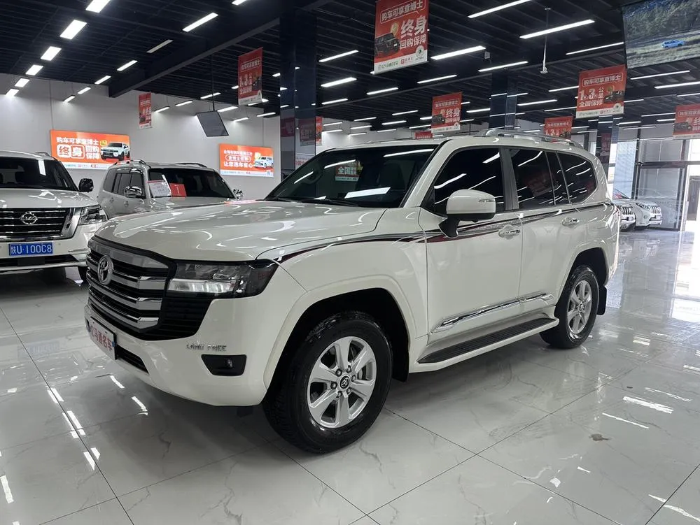 Toyota Land Cruiser (Import), 2025