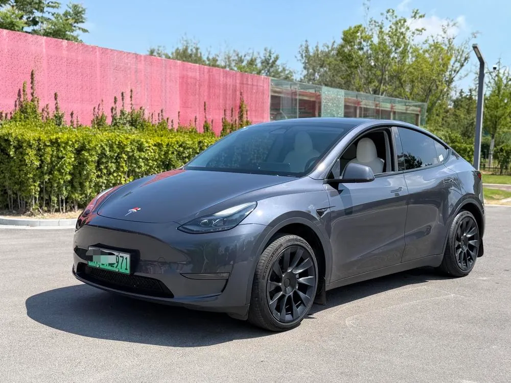 Tesla Model Y, 2023