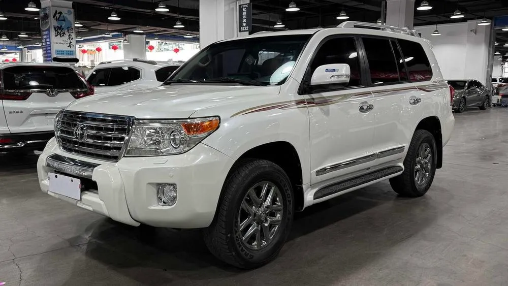 Toyota Land Cruiser (Import), 2014