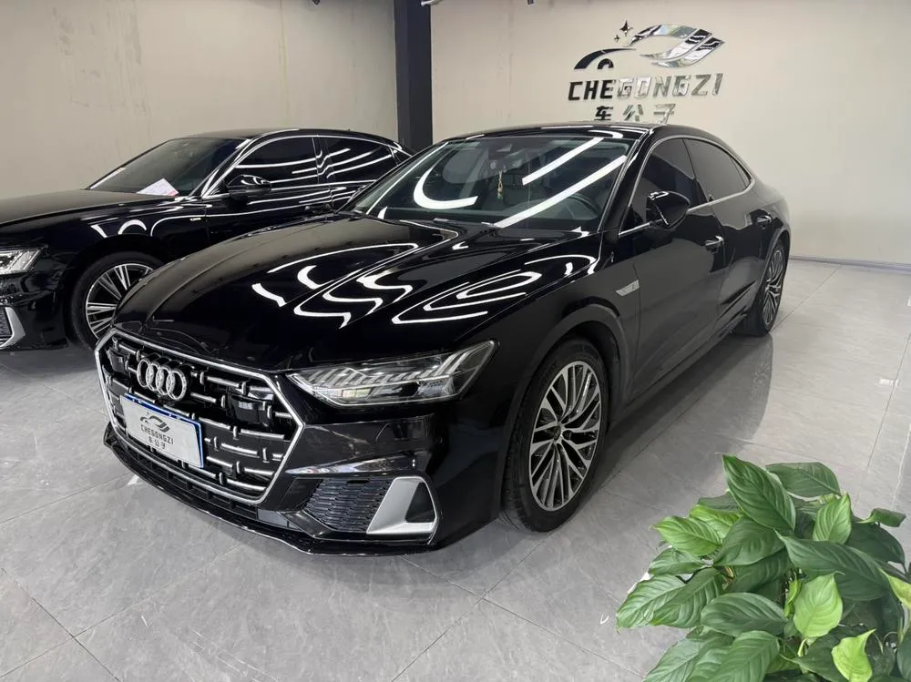 Audi A7L, 2022