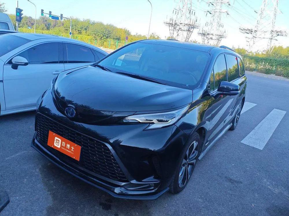 Toyota Granvia, 2023