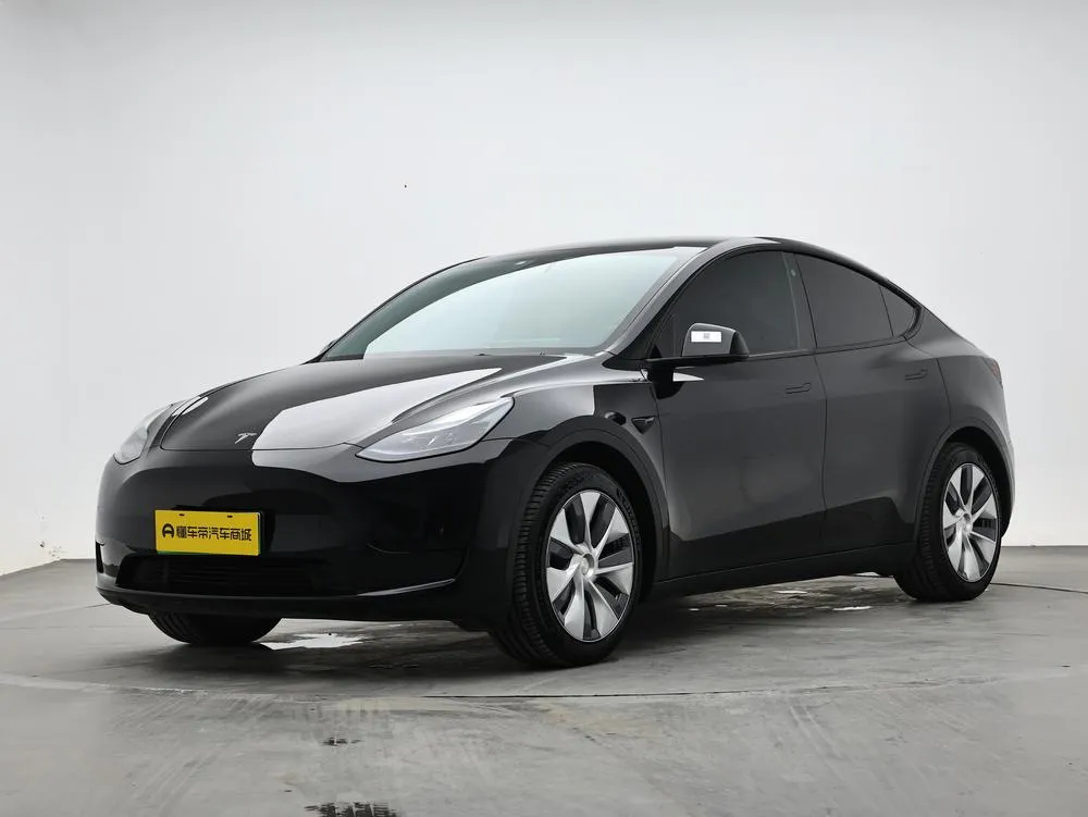Tesla Model Y, 2022